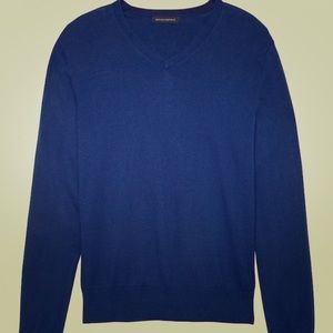 Banana republic v neck sweater